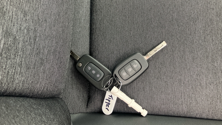 Renault Master Lwb Diesel Fwd LL35dCi 150 Advance Low Roof Dropside